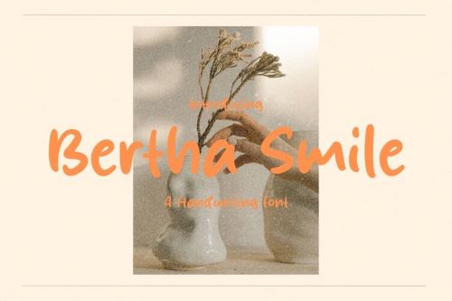 Bertha Smile Font
