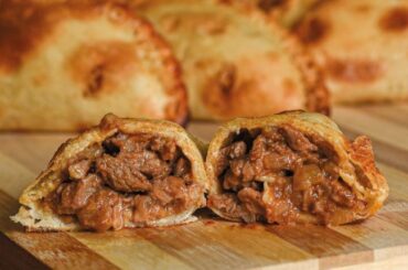 Best Empanada de Carne Cortada a Cuchillo Near Me