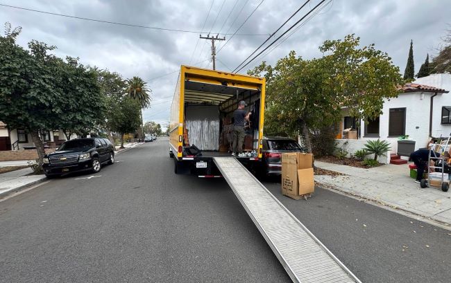 Moving in Los Angeles